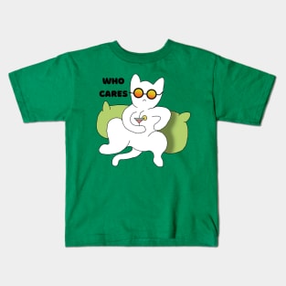 Who cares cat says Kids T-Shirt